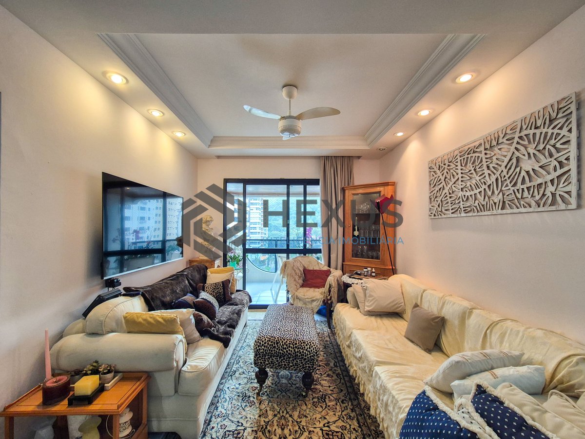 Foto 3 de Apartamento com varanda e lazer na Praia das Pitangueiras, Guaruja