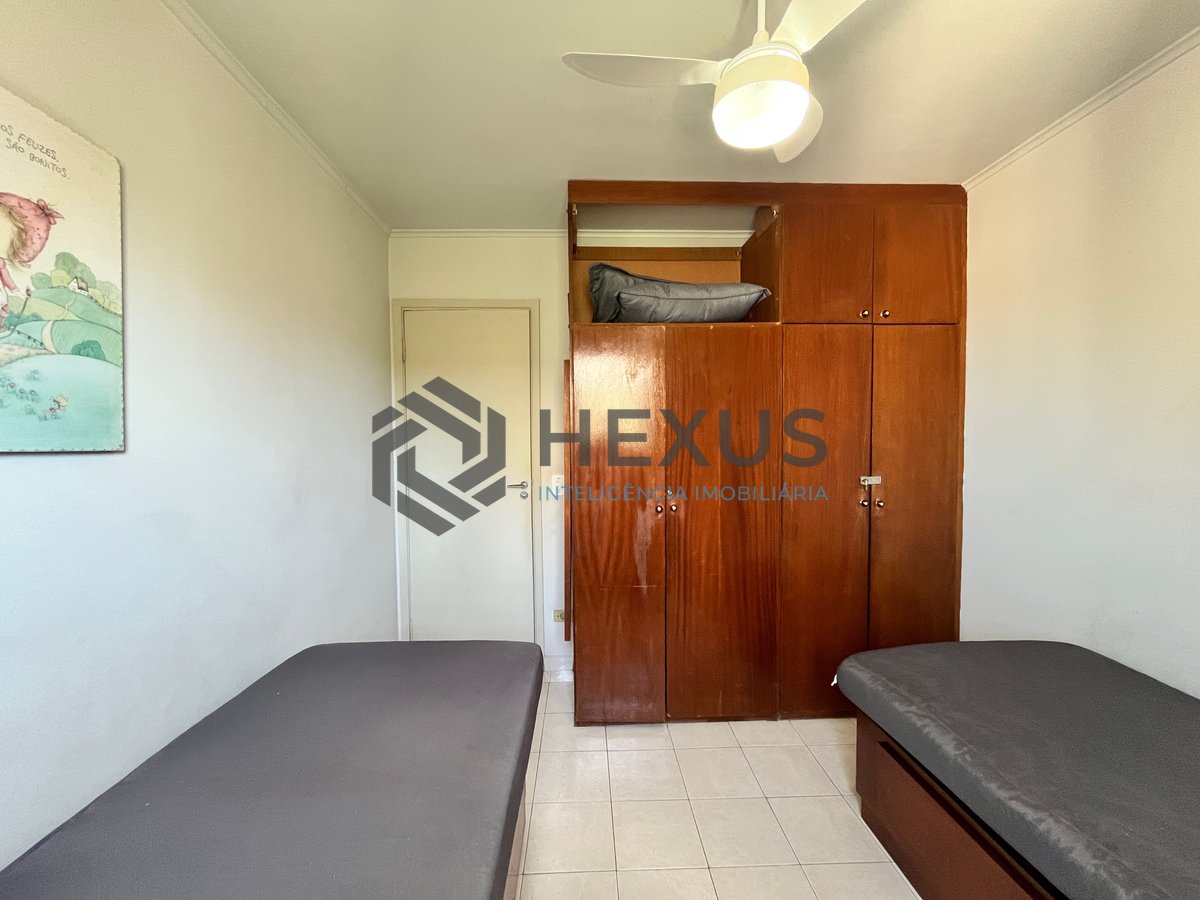 Foto 11 de Apartamento com varanda e vista mar na beira mar da Praia das Pitangueiras, Guarujá