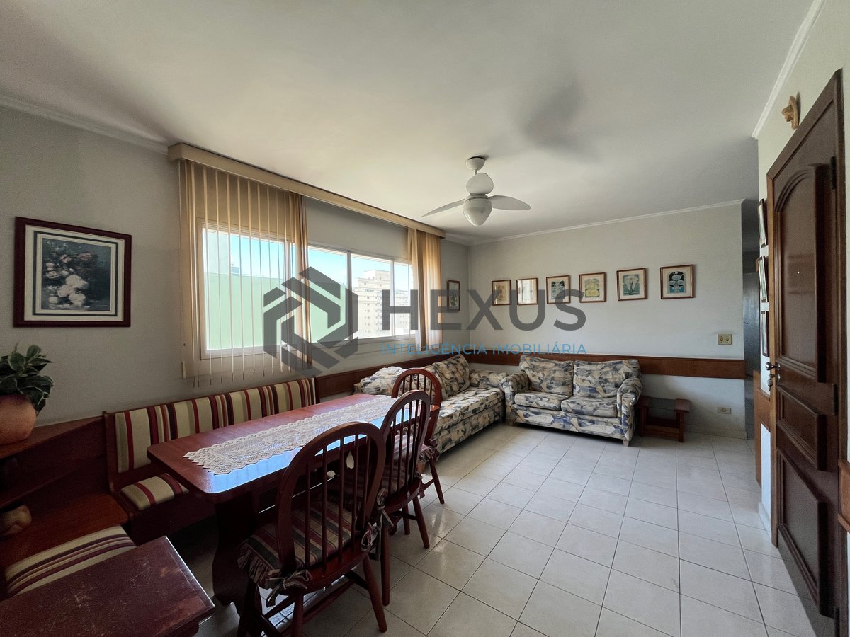 Foto 8 de Apartamento com varanda e vista mar na beira mar da Praia das Pitangueiras, Guarujá