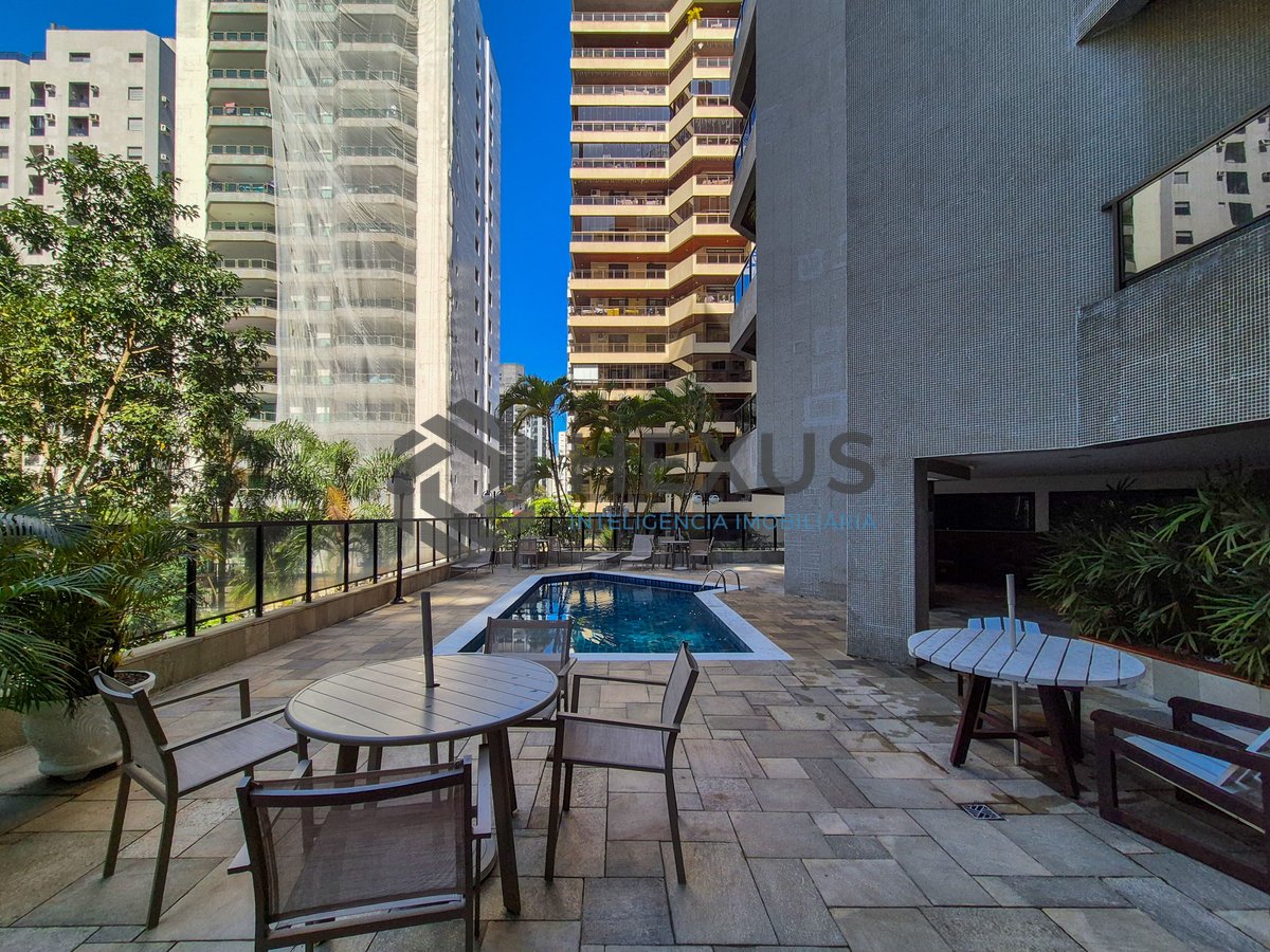 Foto 26 de Apartamento com varanda e lazer na Praia das Pitangueiras, Guaruja