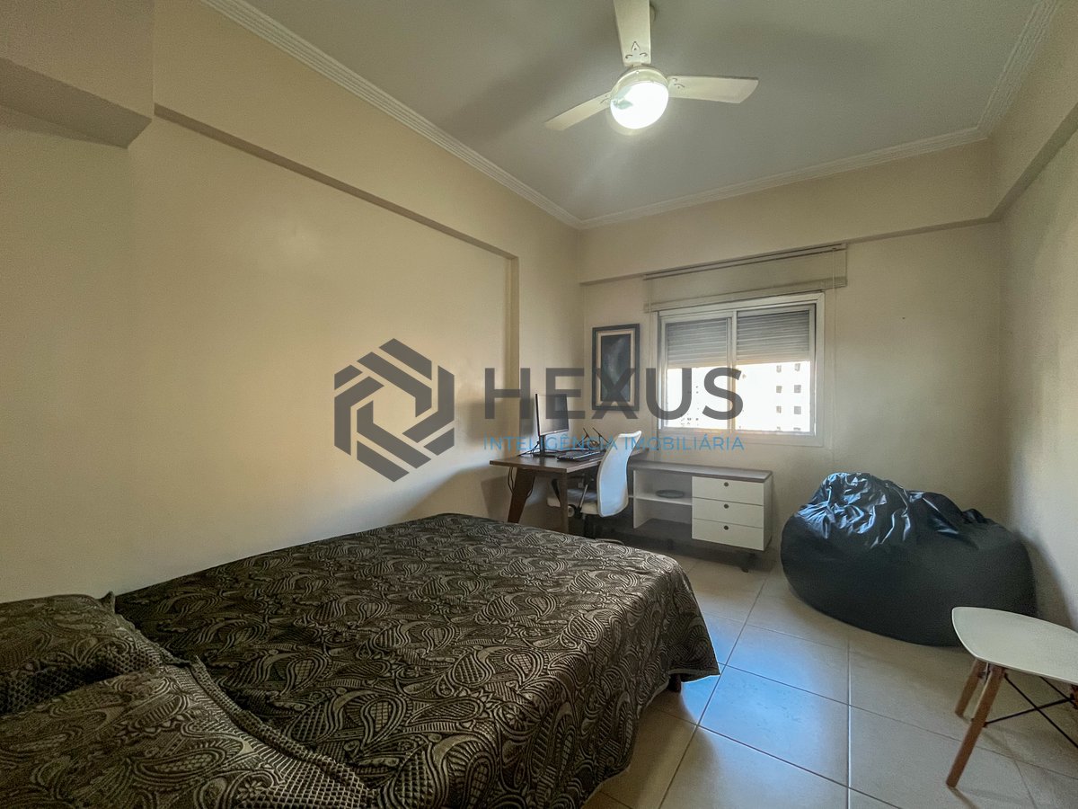 Foto 11 de Apartamento com varanda vista mar e lazer na Praia das Pitangueiras, Guaruja