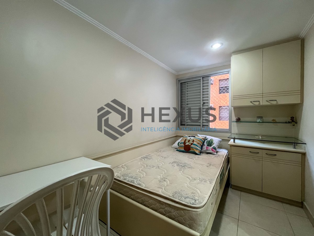 Foto 18 de Apartamento com varanda vista mar e lazer na Praia das Pitangueiras, Guaruja