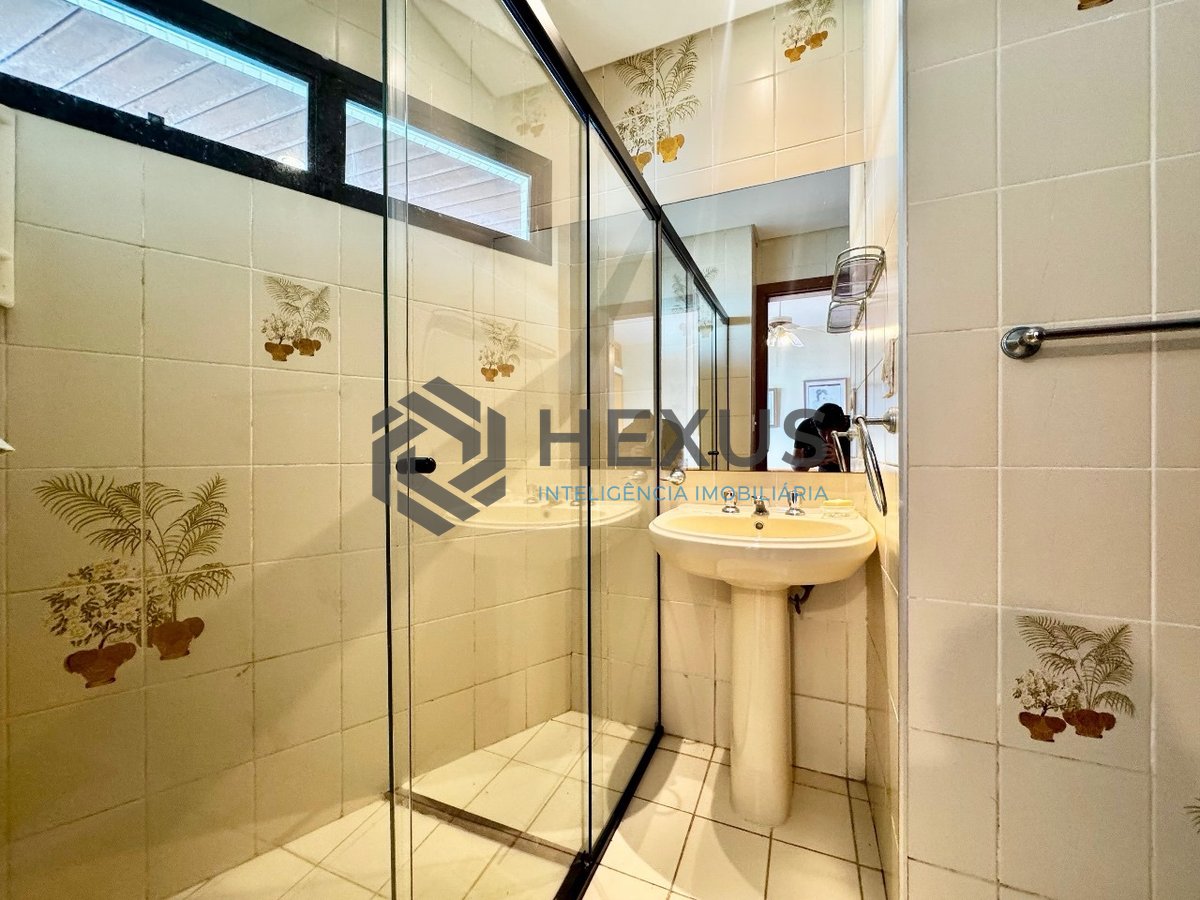 Foto 44 de Apartamento Frente para o mar à venda na Praia das Astúrias Guarujá, localização privilegiada. Confira!