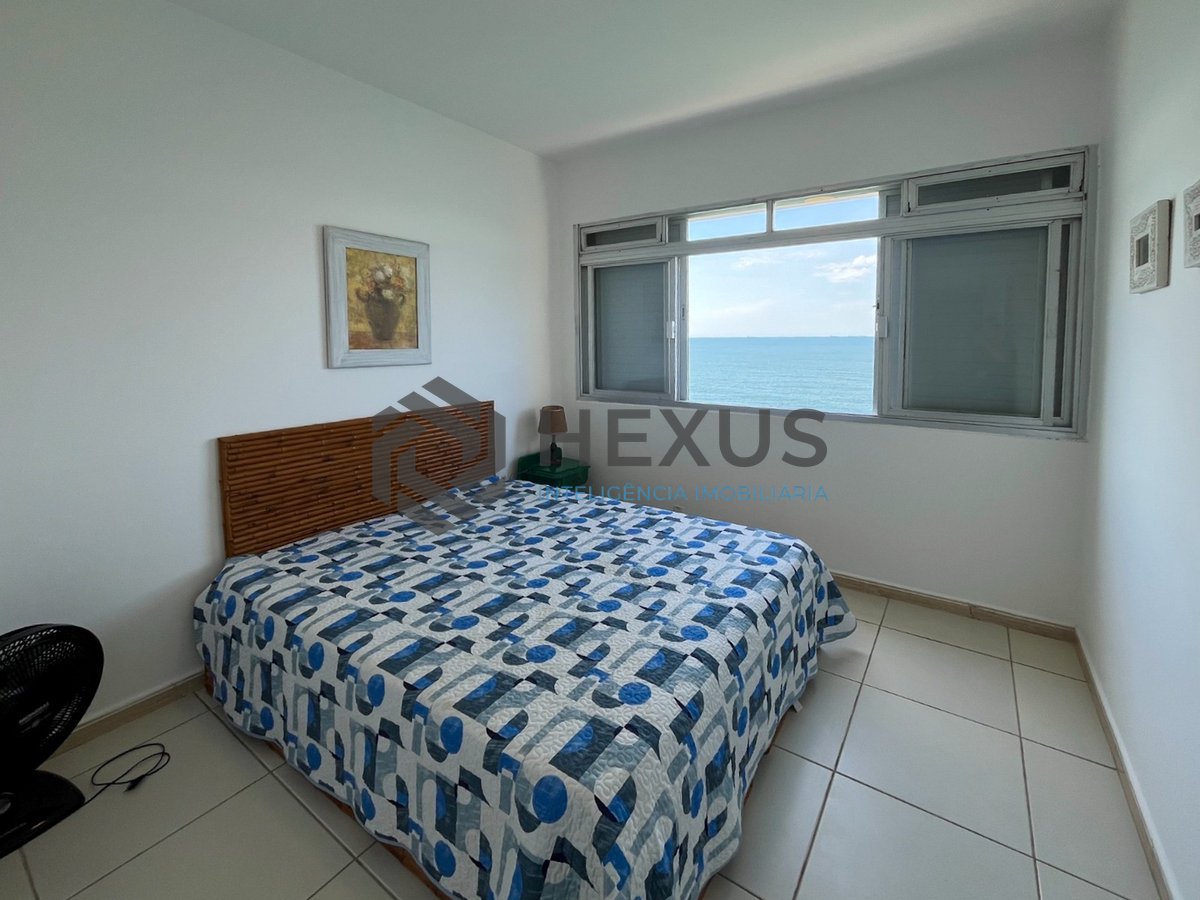 Foto 18 de Apartamento frente mar com varanda na Praia das Pitangueiras, Guaruja