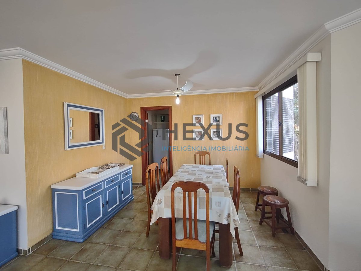Foto 4 de Apartamento com varanda na Praia da Enseada, Guaruja