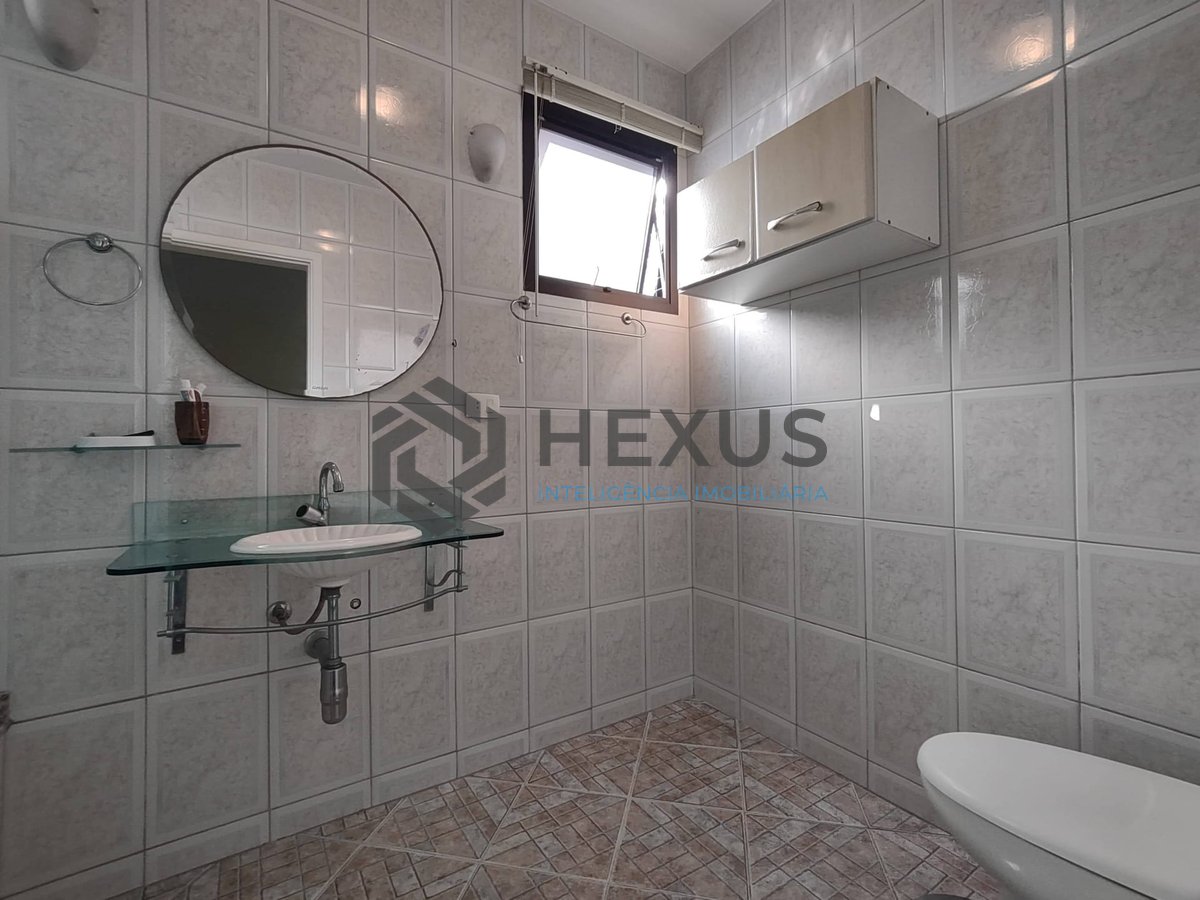 Foto 13 de Apartamento na região da Brunella na Praia da Enseada, Guaruja