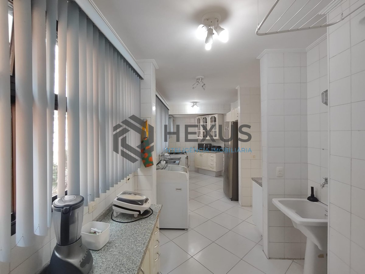 Foto 16 de Apartamento na região da Brunella na Praia da Enseada, Guaruja