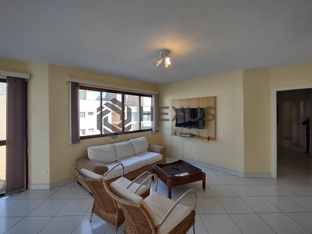 Foto 6 de Apartamento na região da Brunella na Praia da Enseada, Guaruja