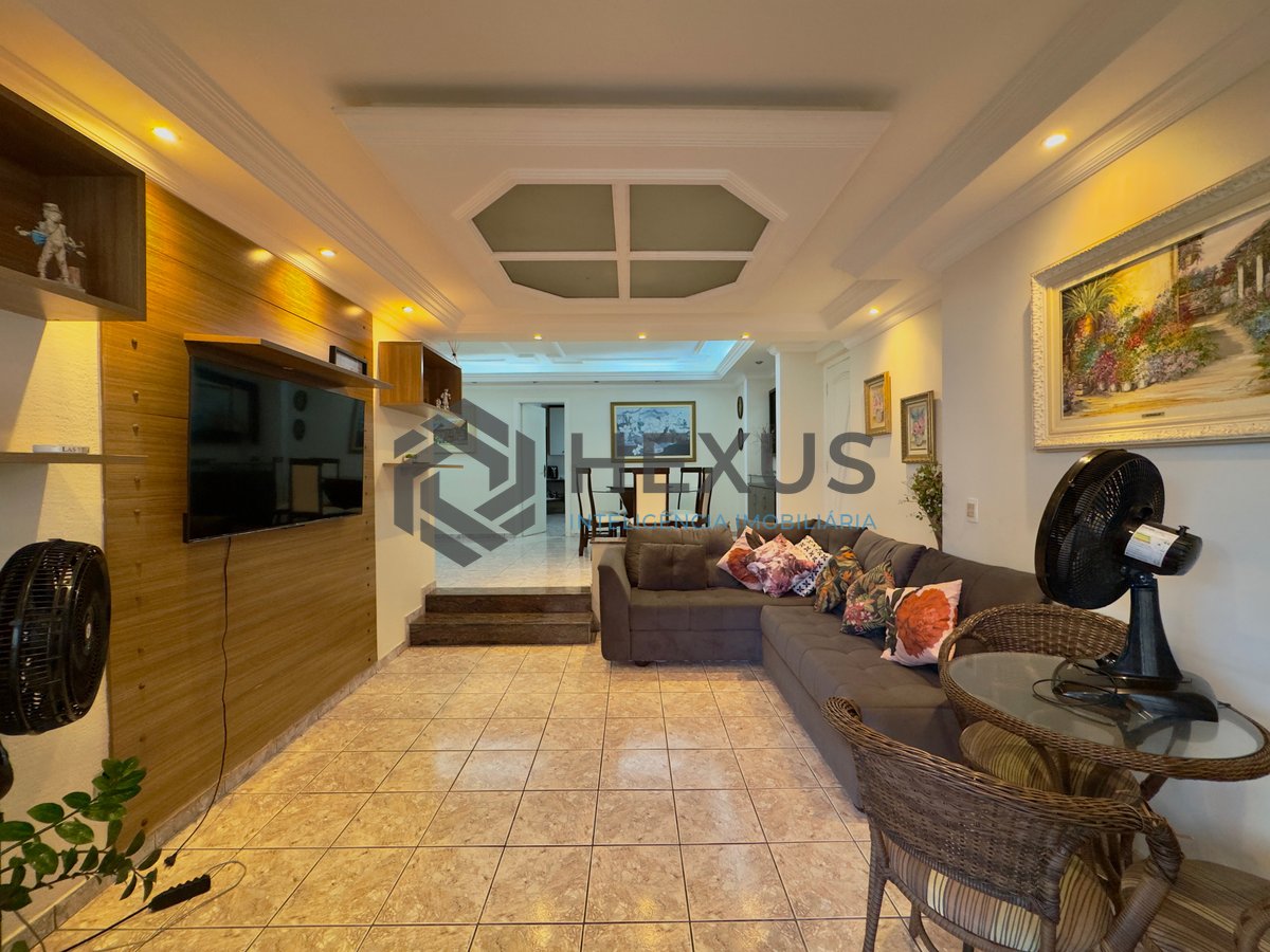 Foto 2 de Apartamento reformado com varanda gourmet vista mar a 1 quadra da praia e lazer nas Astúrias, Guarujá
