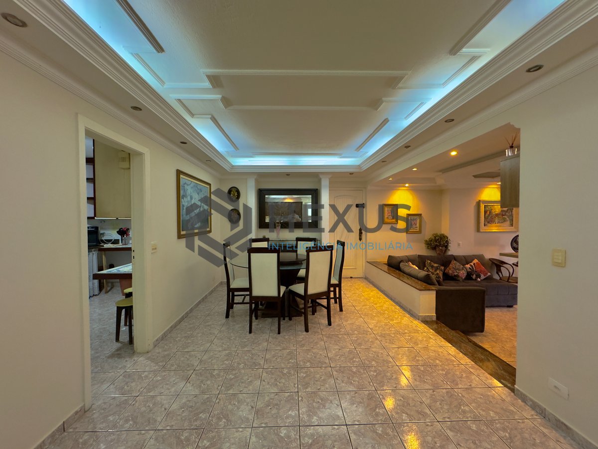 Foto 12 de Apartamento reformado com varanda gourmet vista mar a 1 quadra da praia e lazer nas Astúrias, Guarujá