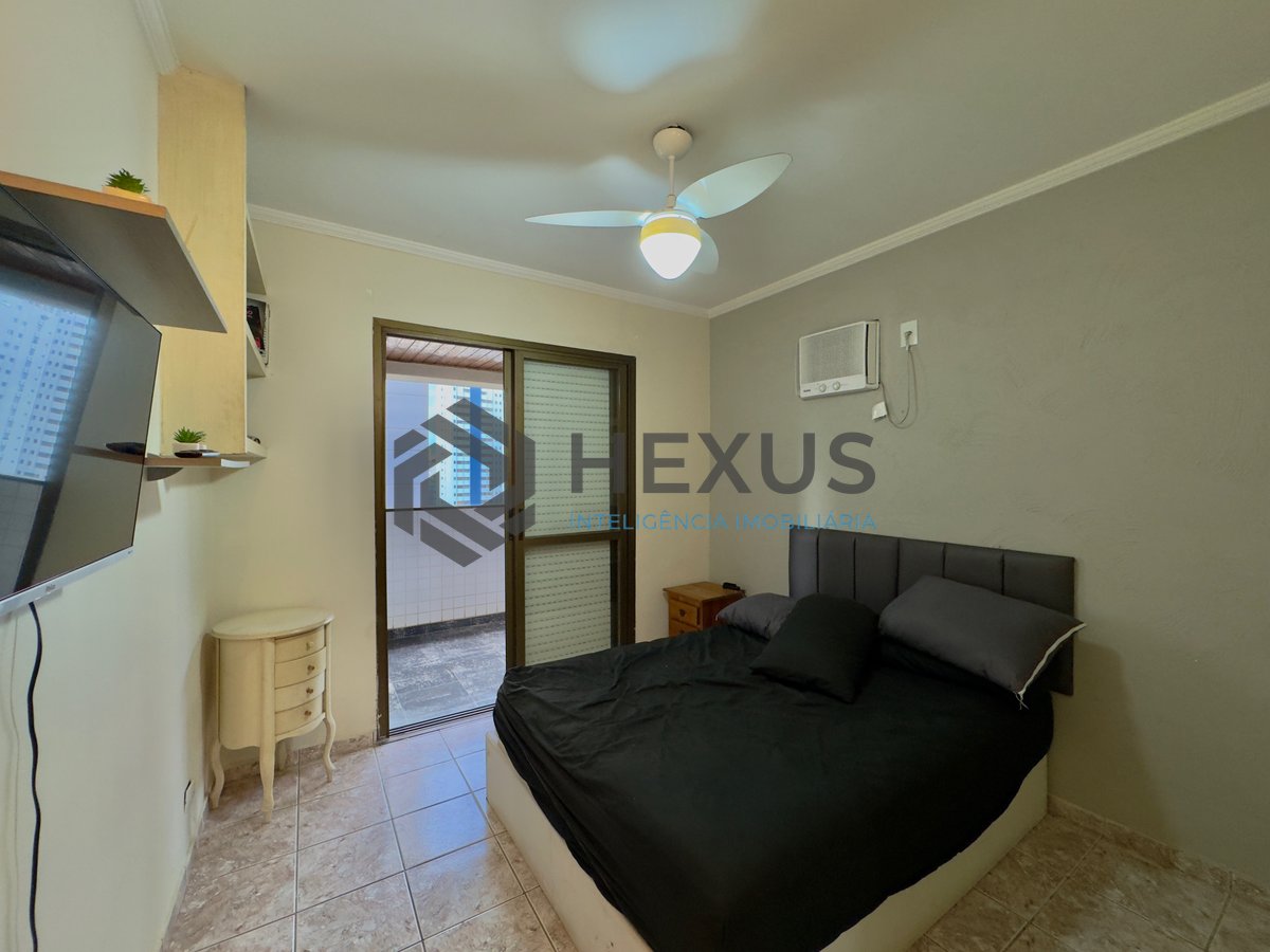 Foto 14 de Apartamento reformado com varanda gourmet vista mar a 1 quadra da praia e lazer nas Astúrias, Guarujá