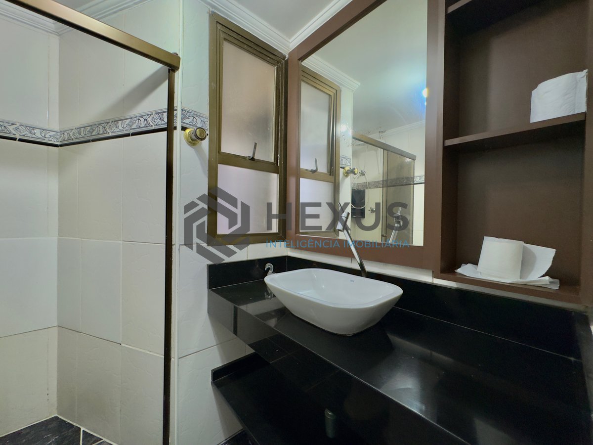 Foto 19 de Apartamento reformado com varanda gourmet vista mar a 1 quadra da praia e lazer nas Astúrias, Guarujá