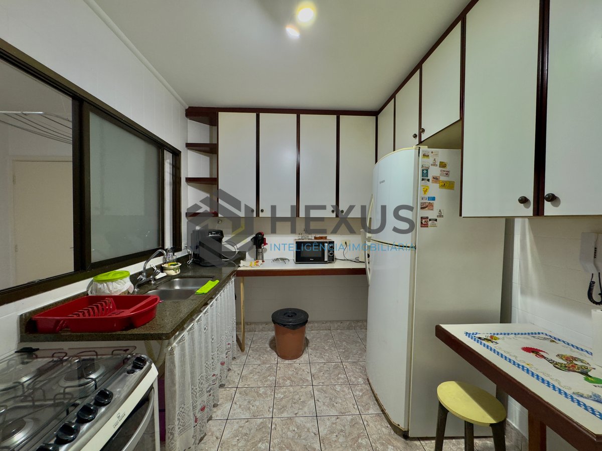 Foto 24 de Apartamento reformado com varanda gourmet vista mar a 1 quadra da praia e lazer nas Astúrias, Guarujá