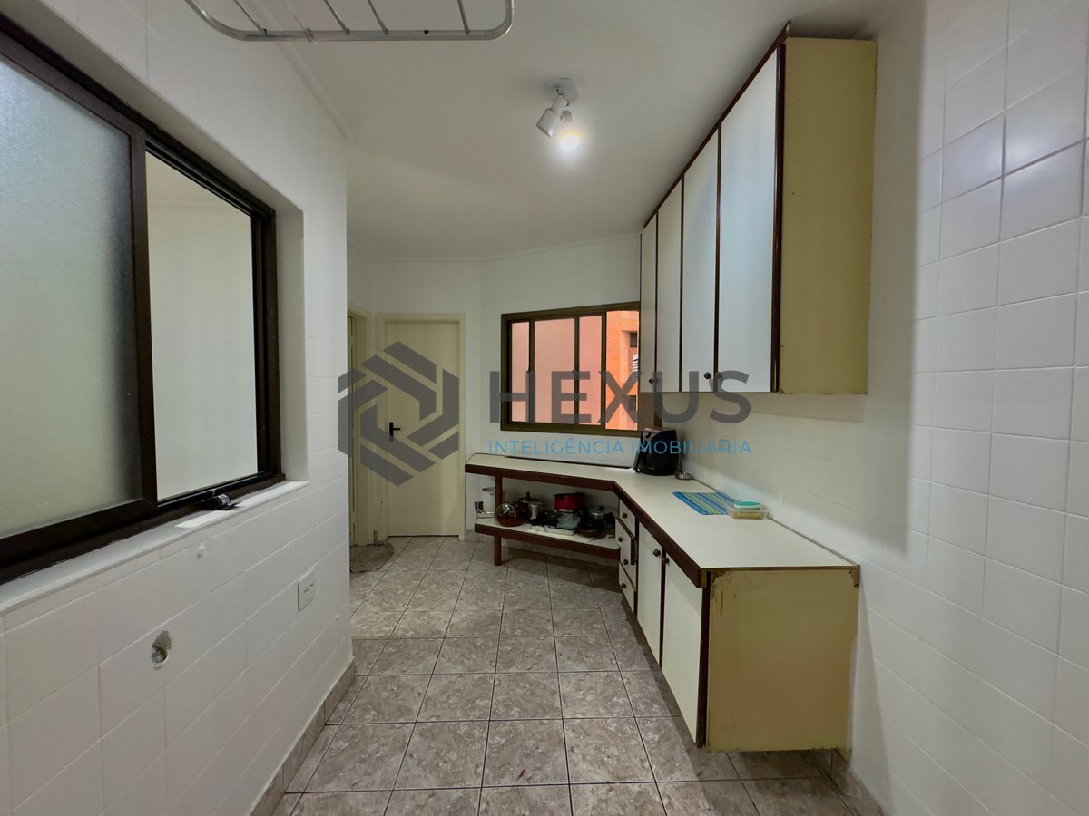 Foto 26 de Apartamento reformado com varanda gourmet vista mar a 1 quadra da praia e lazer nas Astúrias, Guarujá