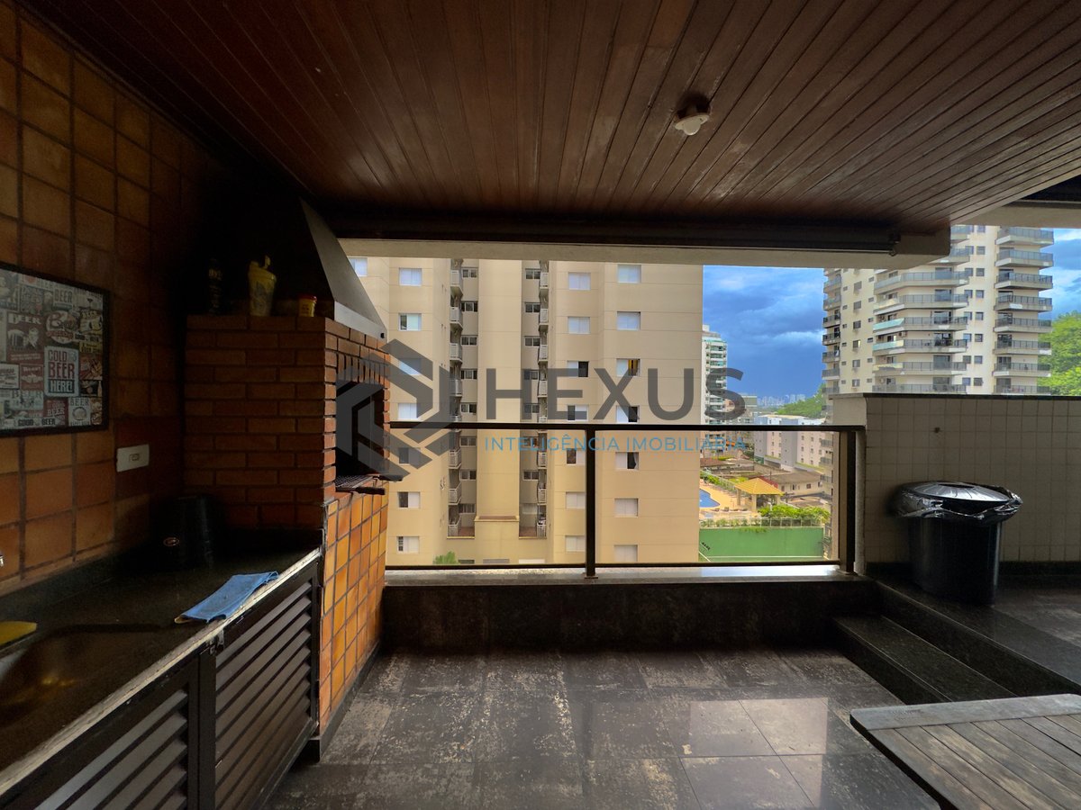 Foto 6 de Apartamento reformado com varanda gourmet vista mar a 1 quadra da praia e lazer nas Astúrias, Guarujá