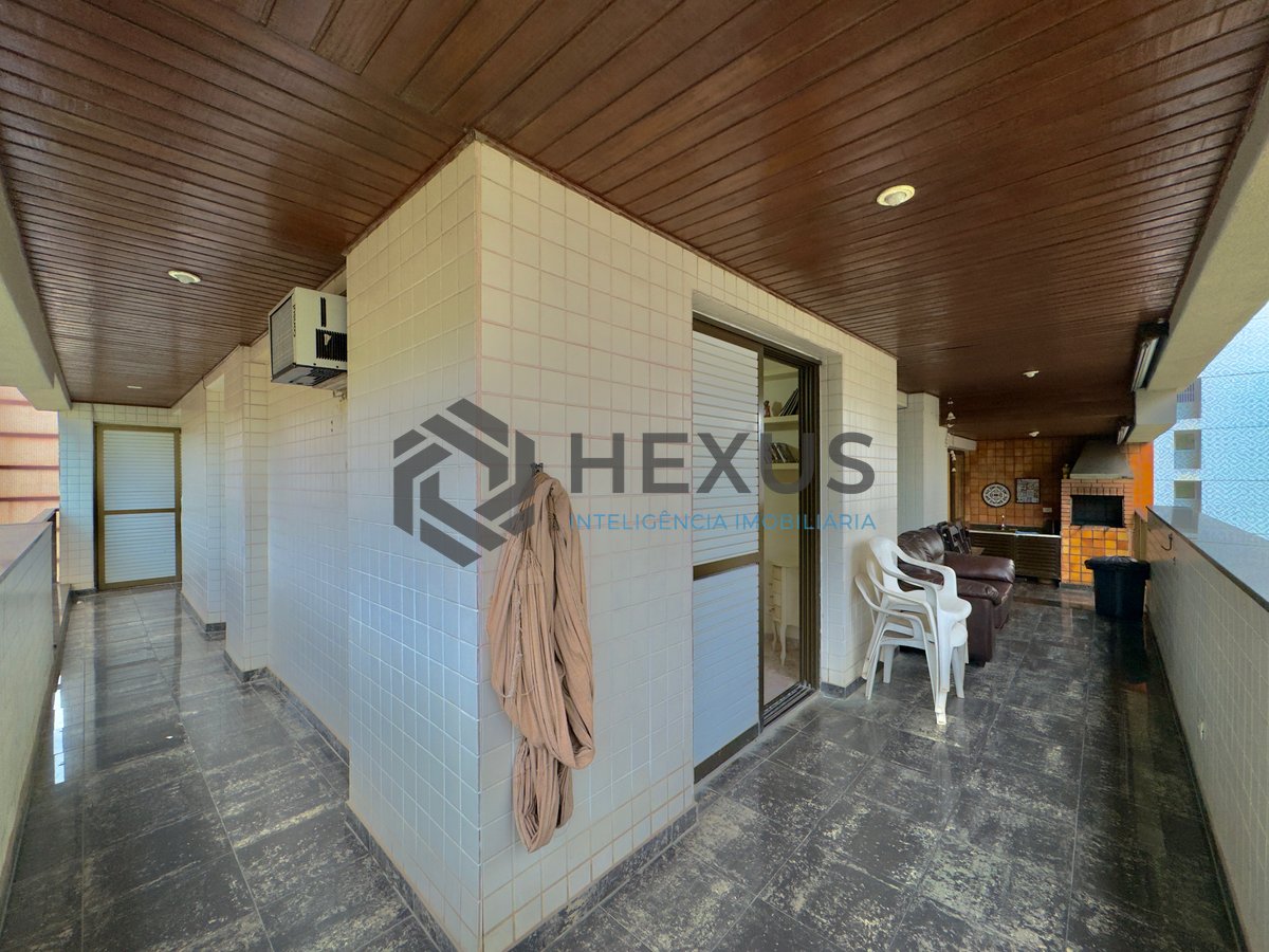 Foto 9 de Apartamento reformado com varanda gourmet vista mar a 1 quadra da praia e lazer nas Astúrias, Guarujá