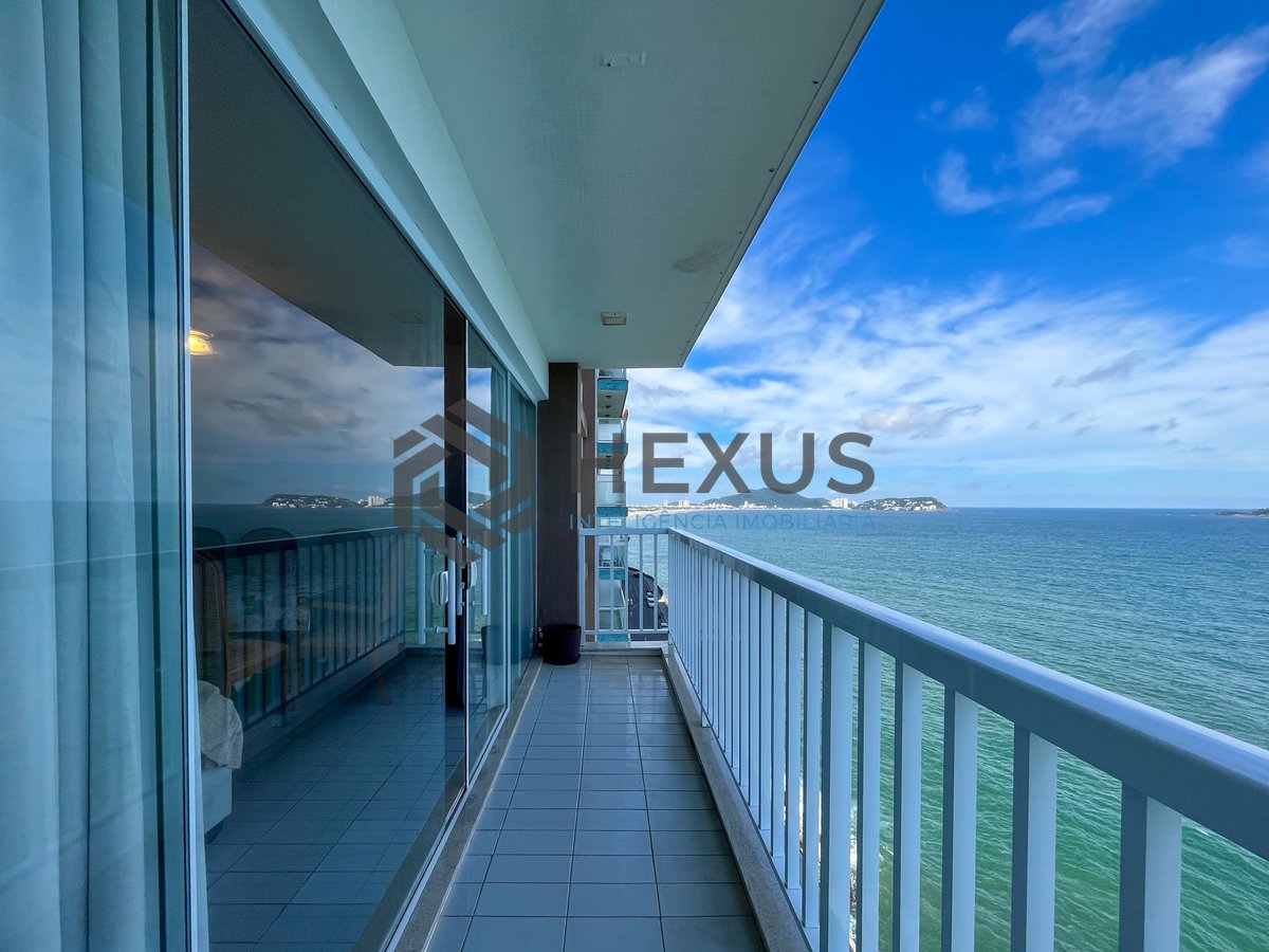 Foto 8 de Apartamento frente mar com varanda na Praia das Pitangueiras, Guaruja
