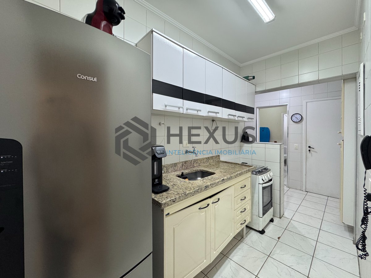 Foto 14 de Apartamento com varanda e lazer nas Pitangueiras, Guaruja