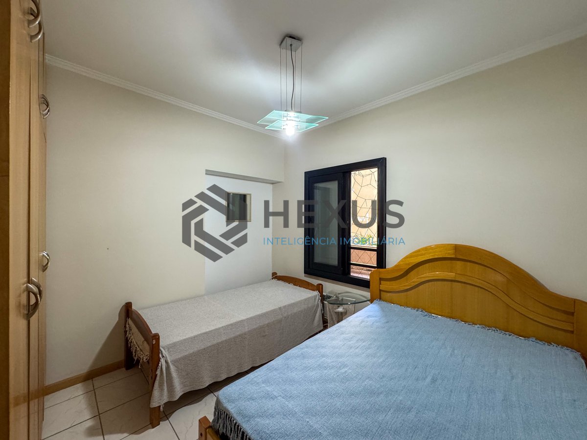Foto 6 de Apartamento com varanda e lazer nas Pitangueiras, Guaruja