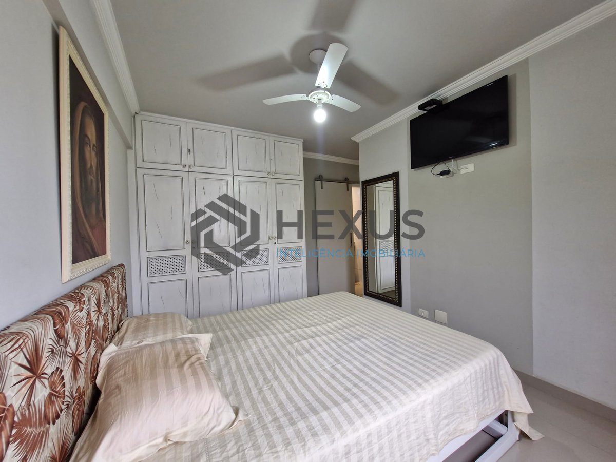 Foto 17 de Apartamento com varanda e lazer na região na Praia das Pitangueiras, Guaruja