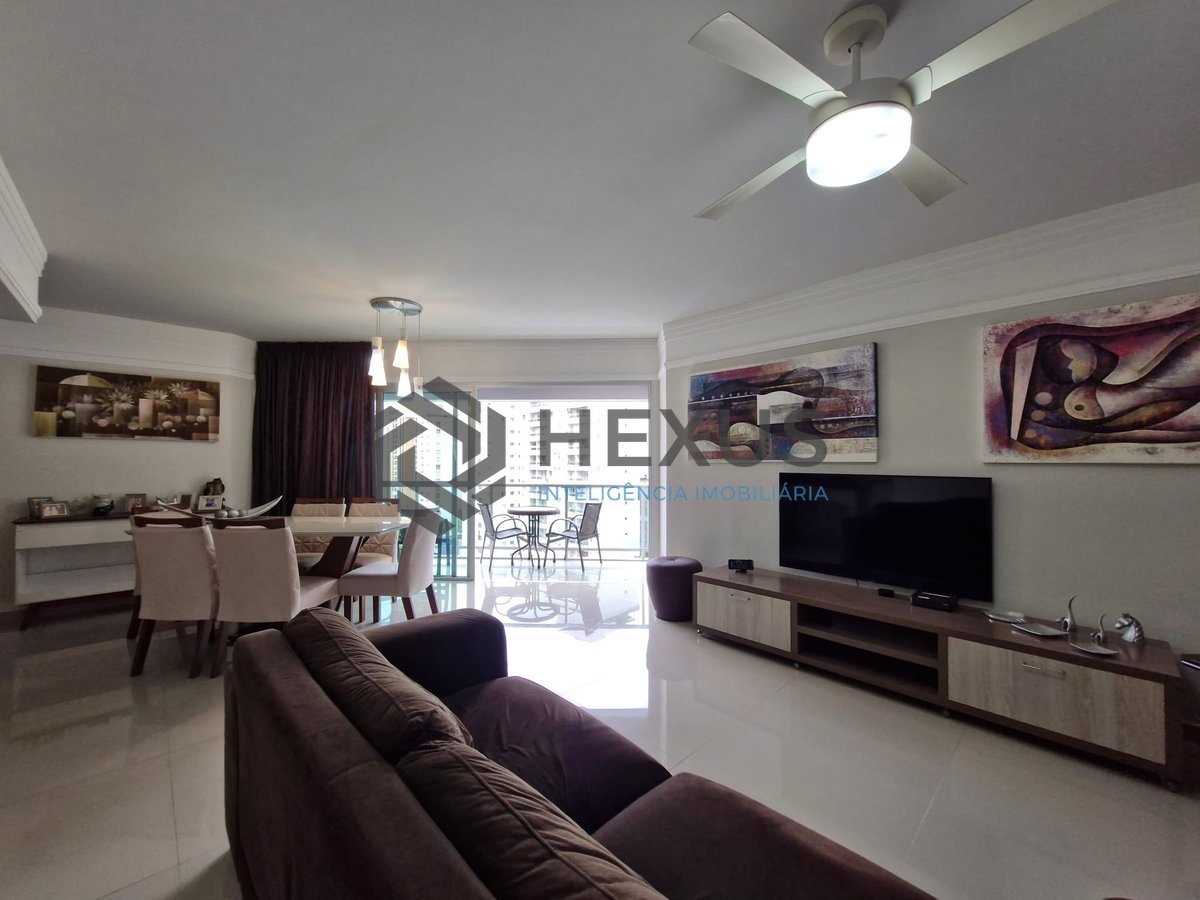 Foto 8 de Apartamento com varanda e lazer na região na Praia das Pitangueiras, Guaruja