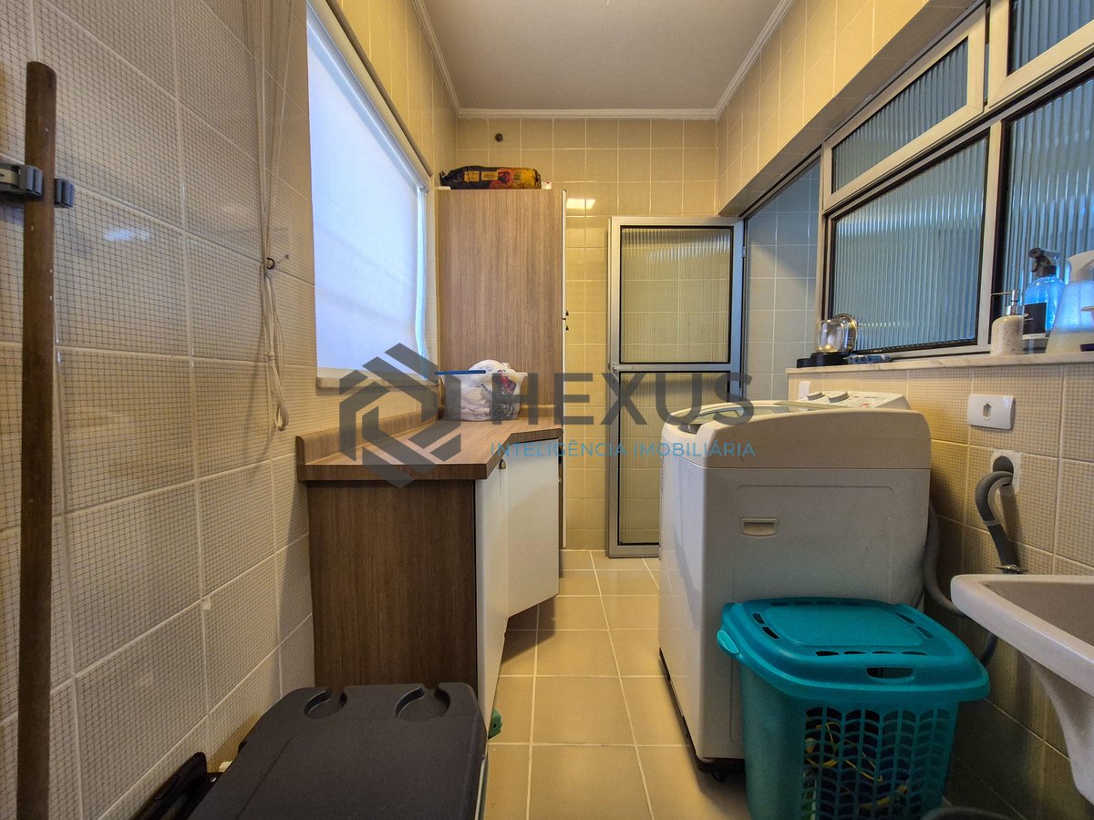 Foto 49 de Apartamento frente mar com varanda e lazer na Praia das Astúrias, Guarujá