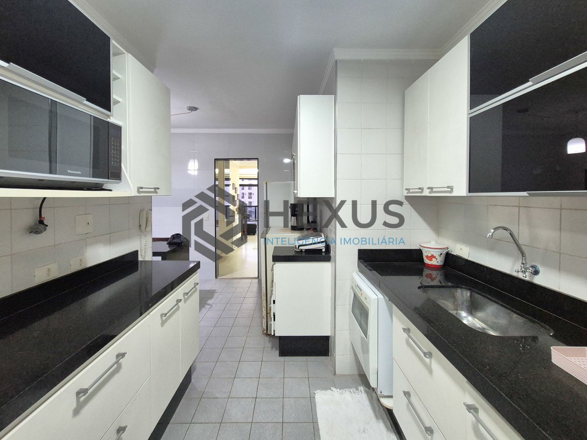 Foto 22 de Apartamento com varanda e lazer na Praia das Pitangueiras, Guaruja