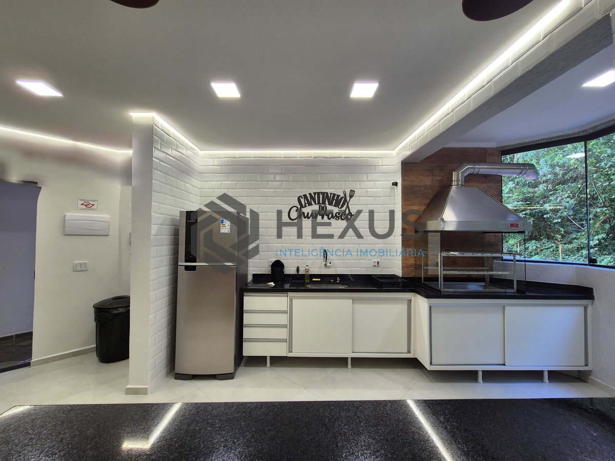 Foto 35 de Apartamento com varanda e lazer na Praia das Pitangueiras, Guaruja