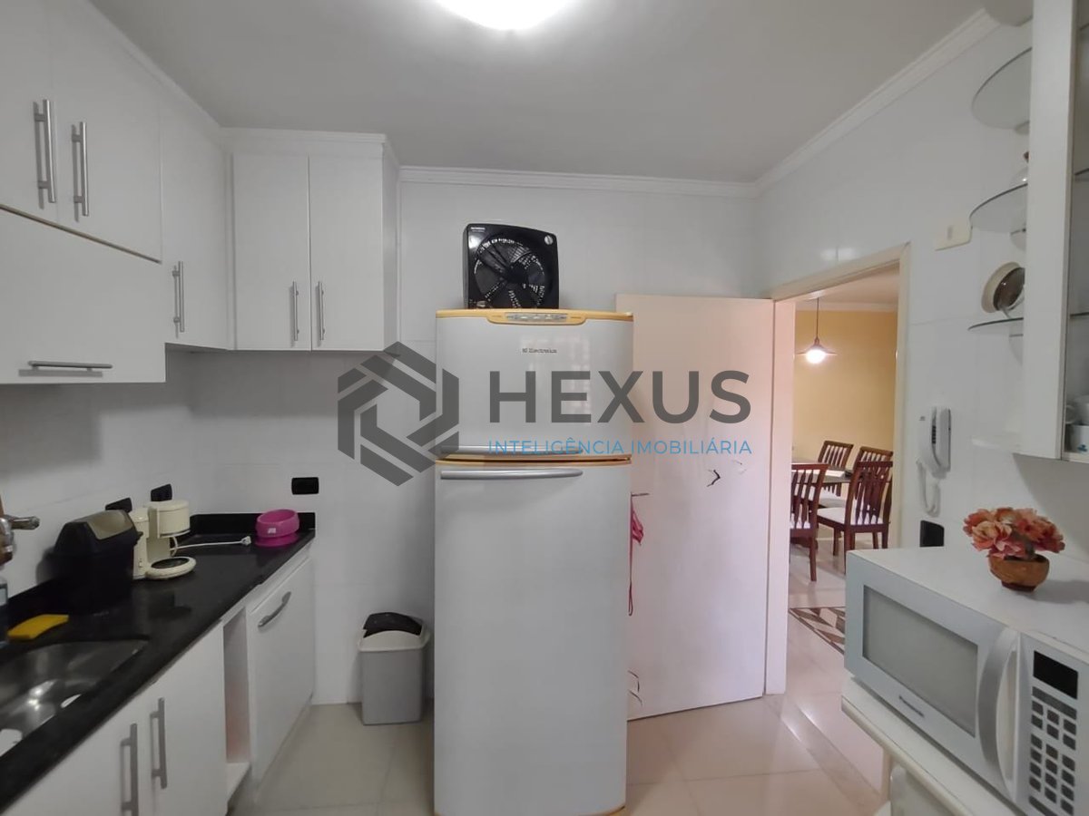 Foto 14 de Apartamento com varanda na Praia da Enseada, Guaruja