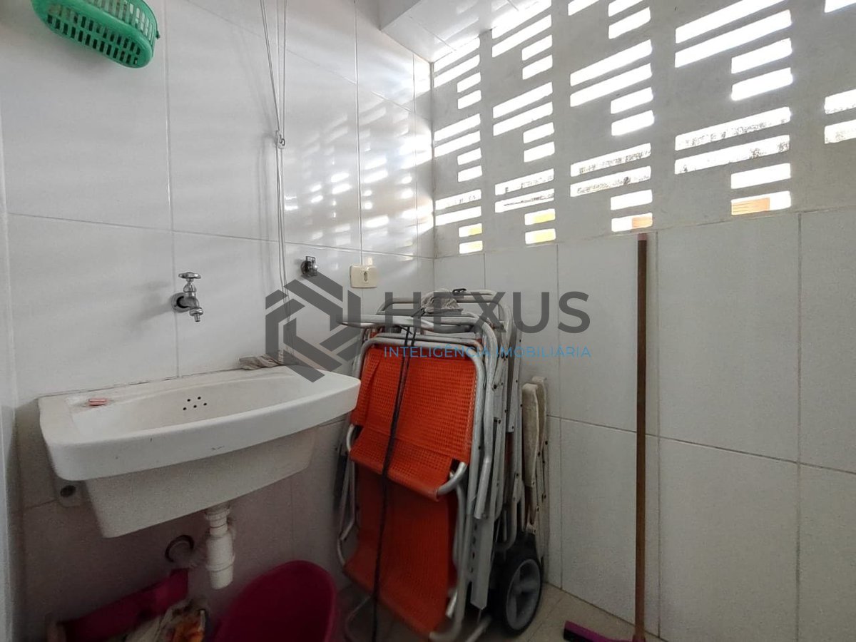 Foto 15 de Apartamento com varanda na Praia da Enseada, Guaruja