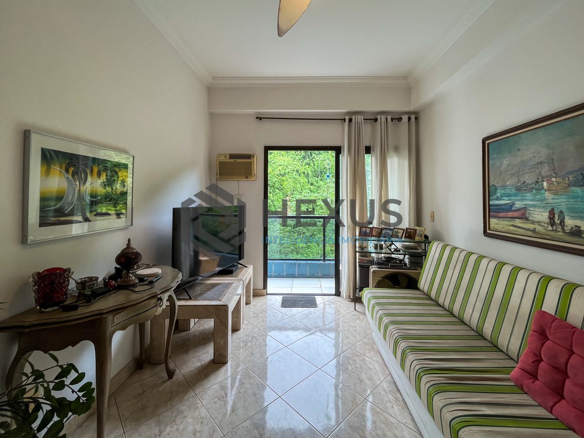Foto 2 de Apartamento com varanda e lazer na Praia das Pitangueiras, Guaruja