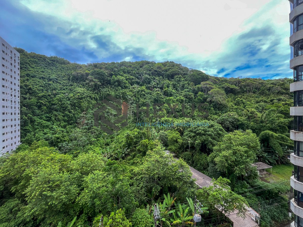 Foto 6 de Apartamento com varanda e lazer na Praia das Pitangueiras, Guaruja