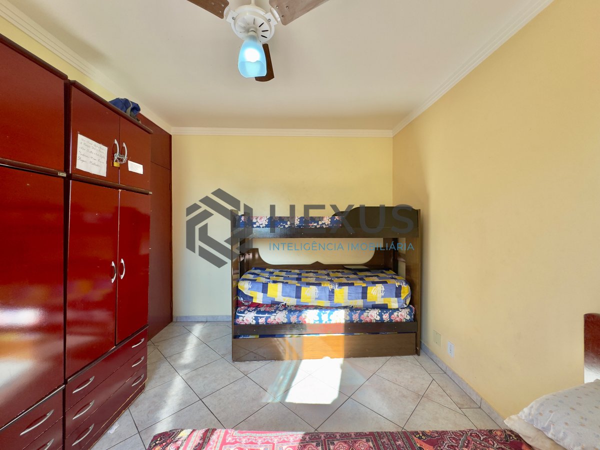 Foto 18 de Apartamento com varanda e lazer na Praia da Enseada, Guaruja