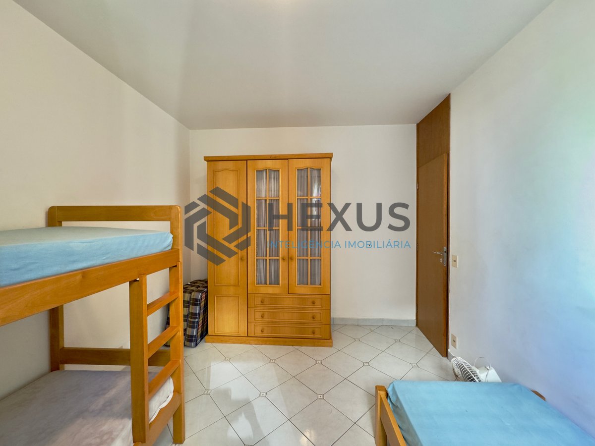 Foto 10 de Apartamento com varanda e lazer na Praia da Enseada, Guaruja