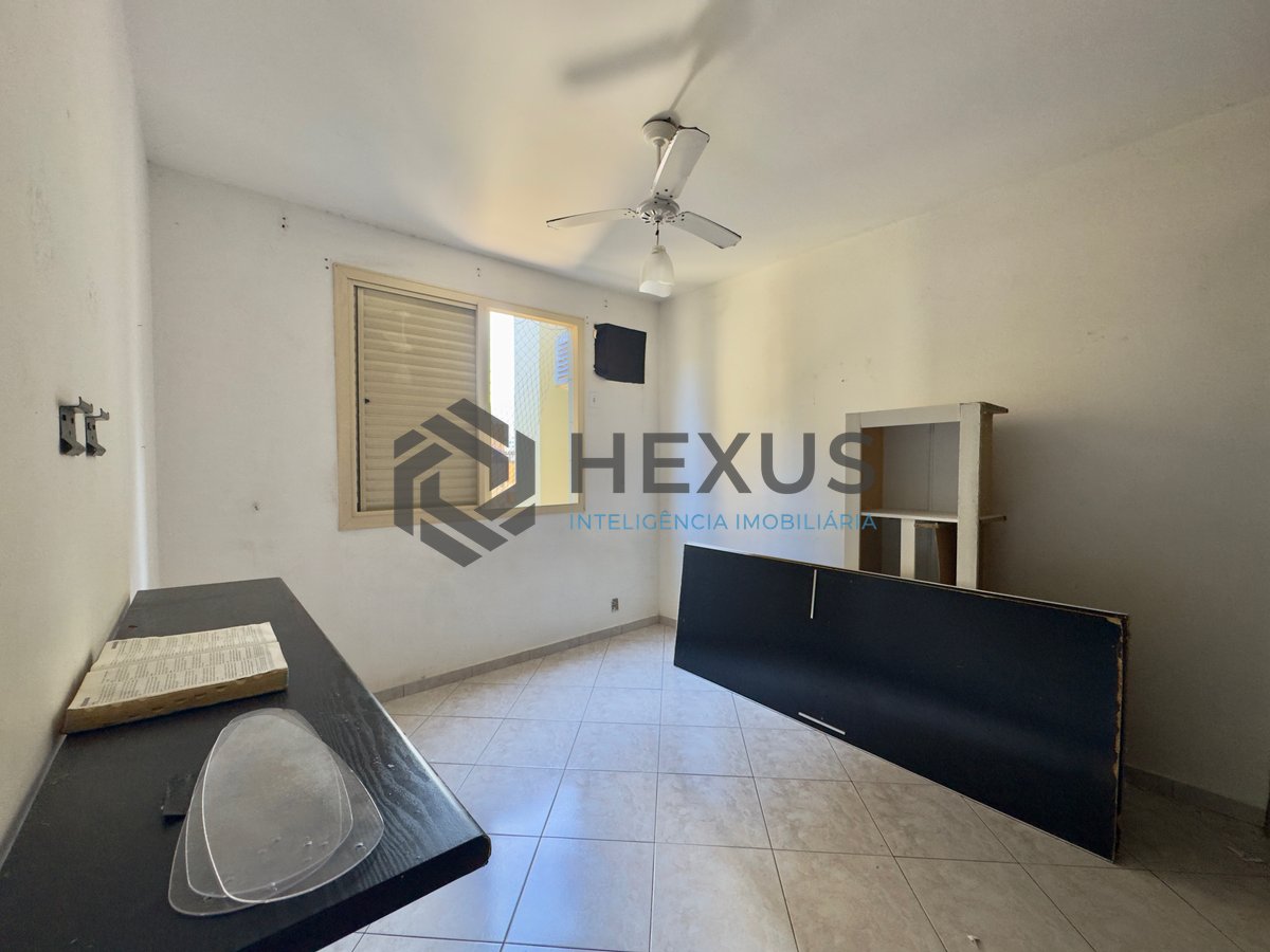 Foto 10 de Apartamento com varanda e lazer na Praia da Enseada, Guaruja