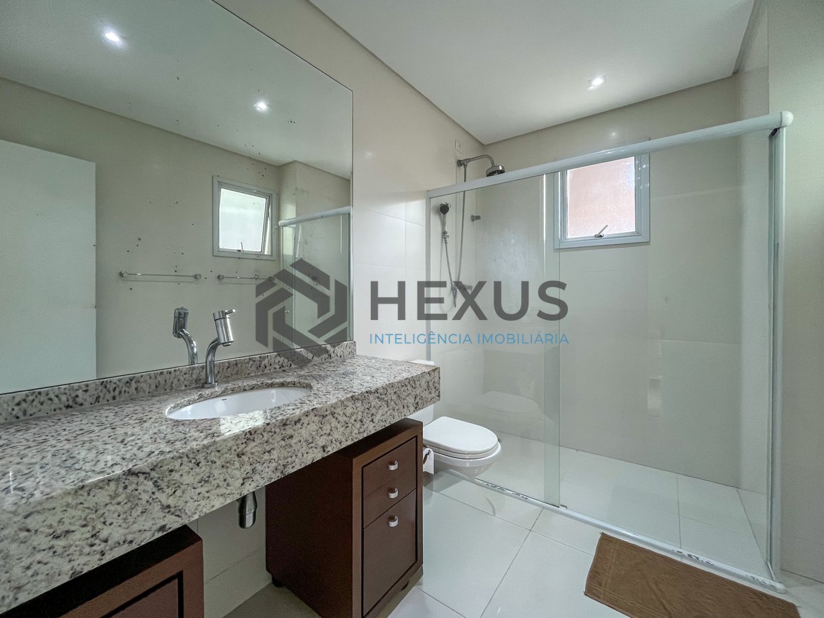 Foto 14 de Apartamento com varanda gourmet e lazer em prédio novo na Praia das Pitangueiras, Guaruja