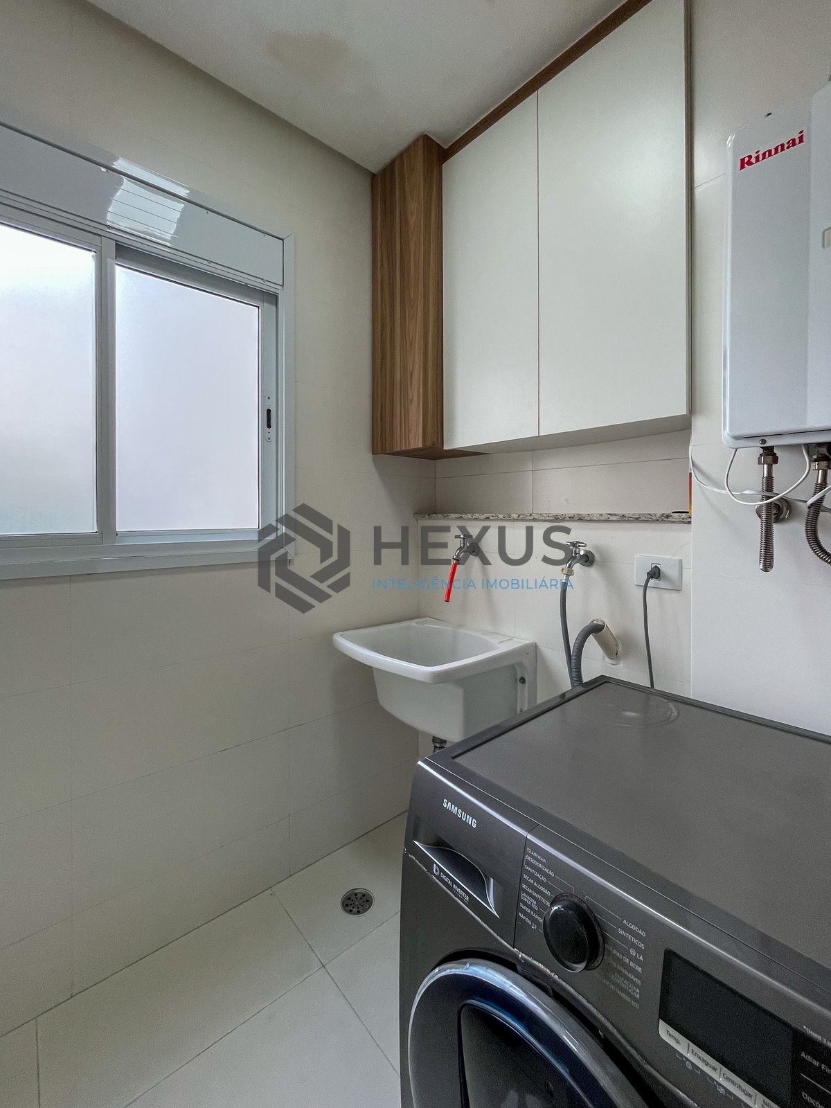 Foto 28 de Apartamento com varanda gourmet e lazer em prédio novo na Praia das Pitangueiras, Guaruja