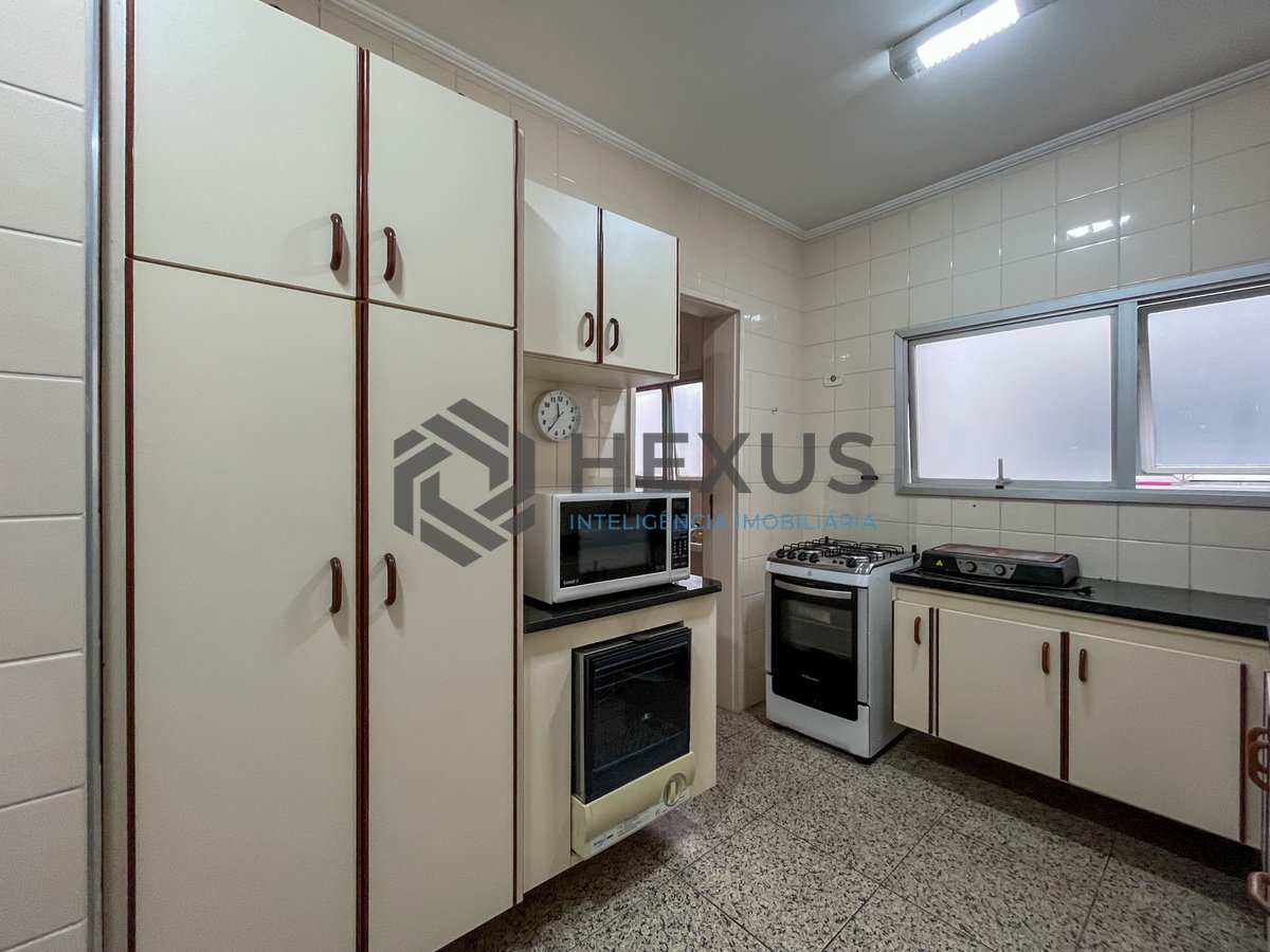 Foto 20 de Apartamento com varanda e lazer na região do Aquário na Praia da Enseada, Guaruja