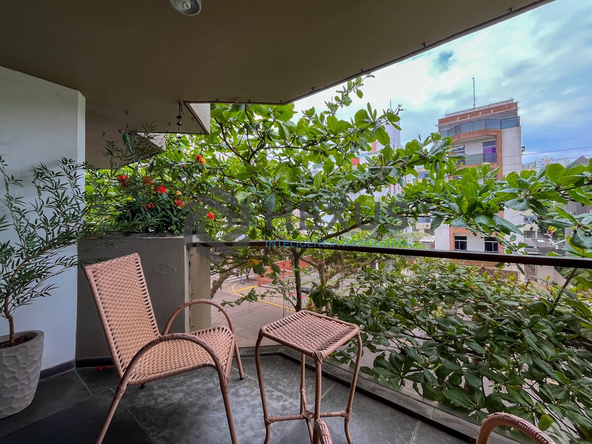 Foto 9 de Apartamento com varanda e lazer na região do Aquário na Praia da Enseada, Guaruja