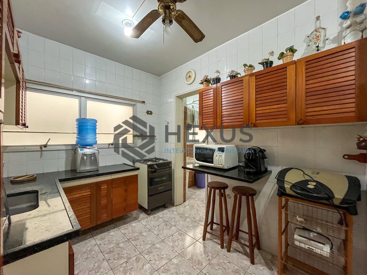 Foto 19 de Apartamento com varanda e lazer na região do Aquário na Praia da Enseada, Guaruja
