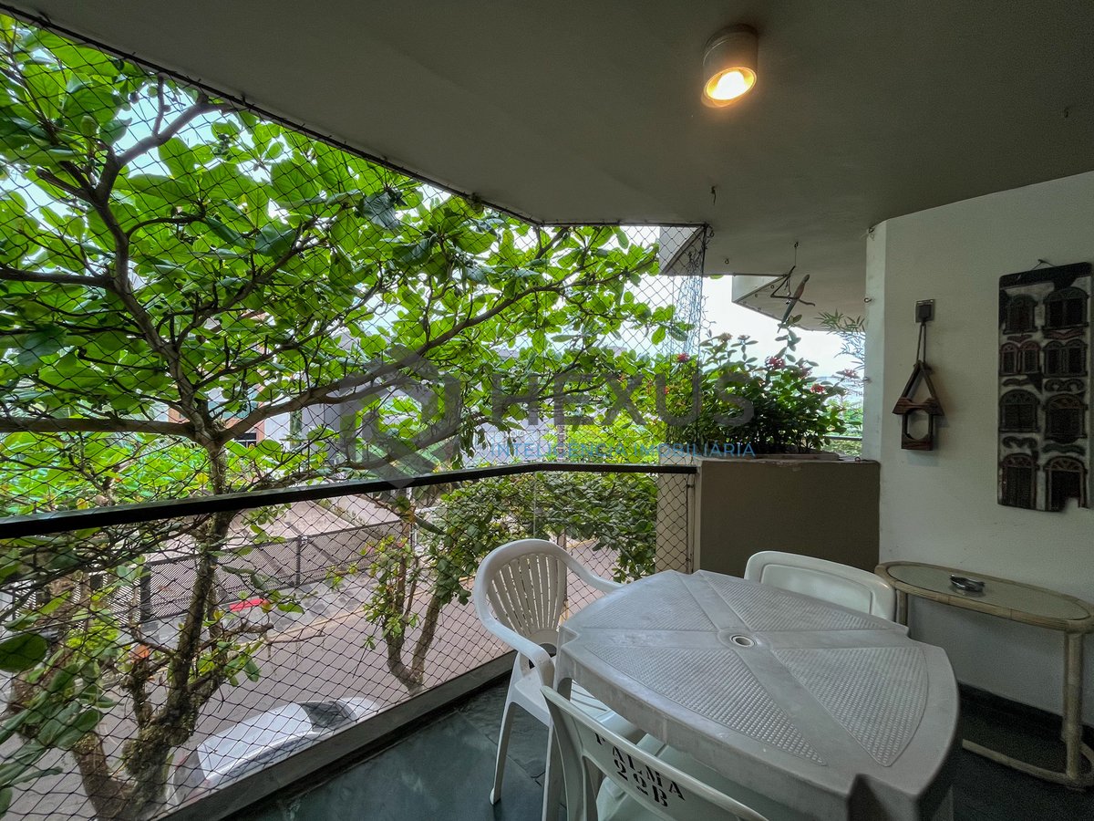 Foto 8 de Apartamento com varanda e lazer na região do Aquário na Praia da Enseada, Guaruja