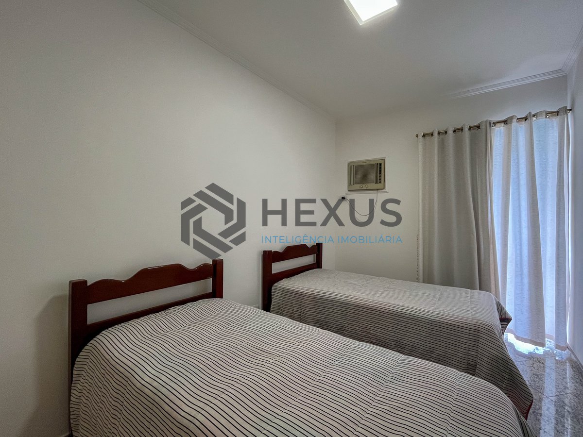 Foto 13 de Apartamento com varanda e lazer na Praia da Enseada, Guaruja