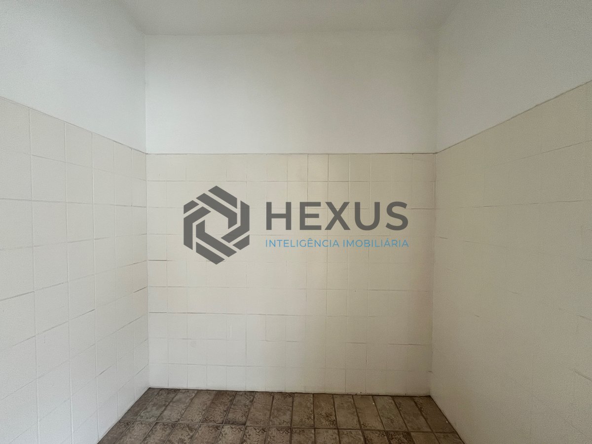 Foto 9 de Apartamento com varanda a uma quadra da Praia das Pitangueiras, Guaruja