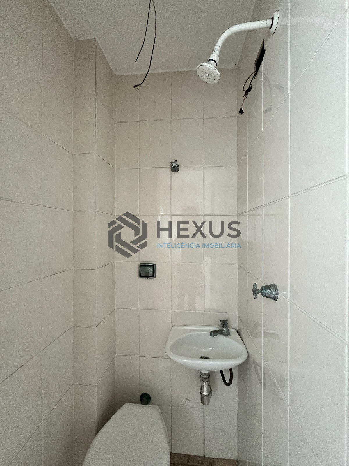 Foto 10 de Apartamento com varanda a uma quadra da Praia das Pitangueiras, Guaruja