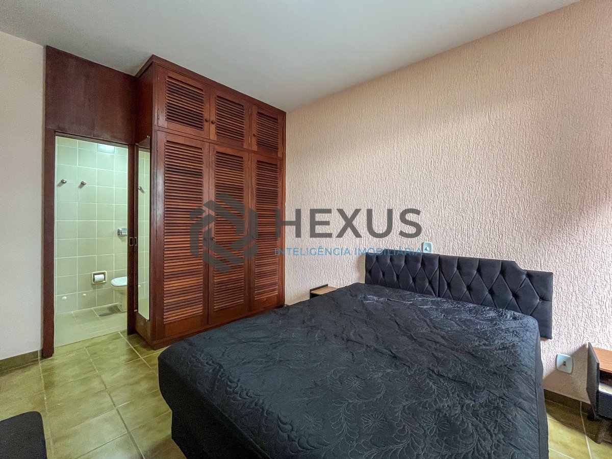Foto 20 de Apartamento com varanda e lazer a uma quadra da Praia das Pitangueiras, Guaruja