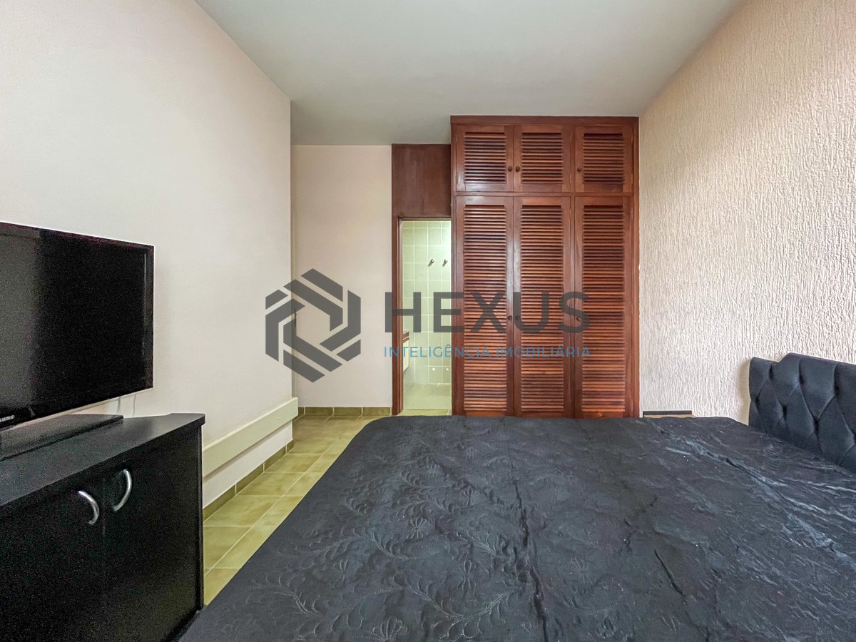 Foto 21 de Apartamento com varanda e lazer a uma quadra da Praia das Pitangueiras, Guaruja