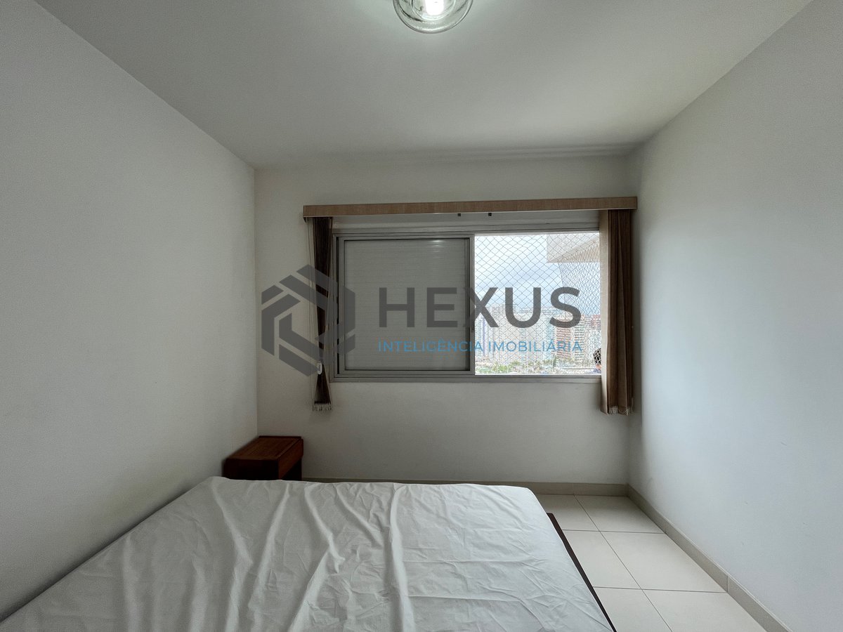 Foto 12 de Apartamento frente mar com varanda e lazer na Praia das Asturias, Guaruja