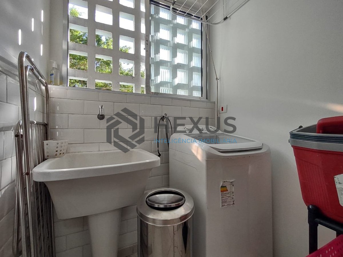Foto 18 de Apartamento na região da Brunella na Praia da Enseada, Guaruja