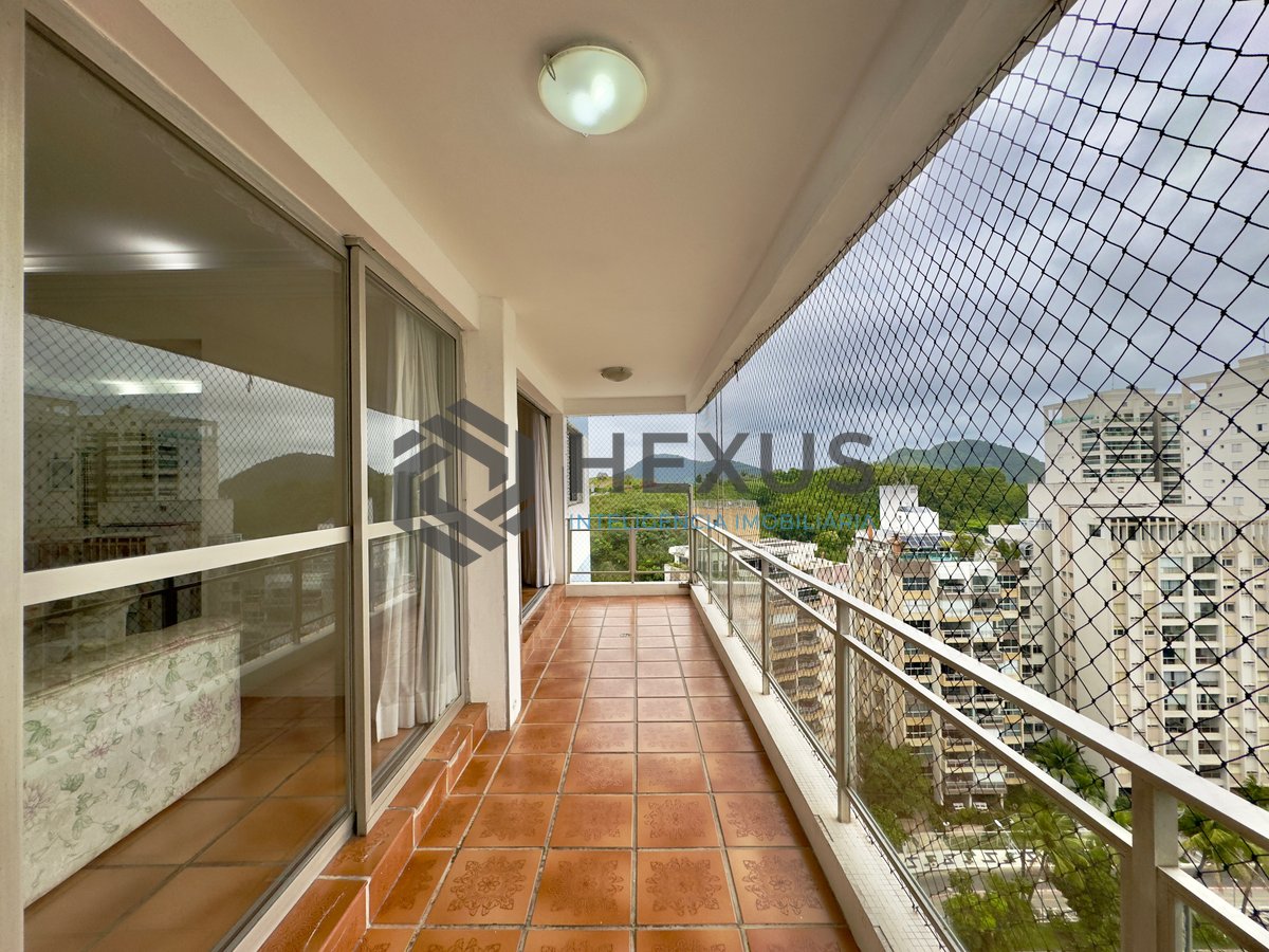 Foto 7 de Apartamento frente mar com varanda e lazer na Praia das Asturias, Guaruja