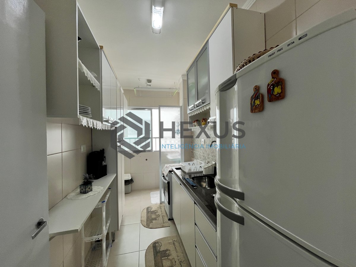 Foto 13 de Apartamento a duas quadras da Praia das Pitangueiras, Guaruja